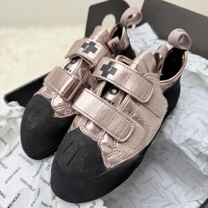 So iLL | NEW "Holds Tokyo Streets" Rock Climbing Shoes in Rose Gold